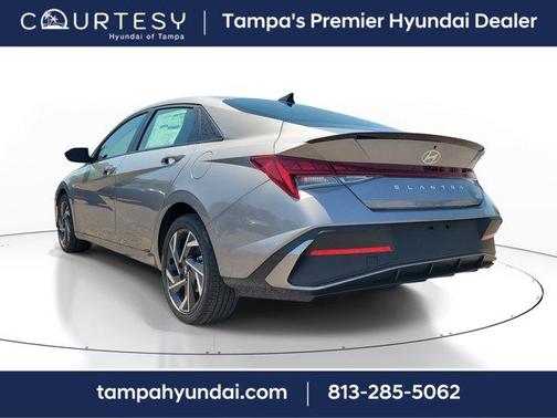 2025 Hyundai ELANTRA HEV SEL Sport