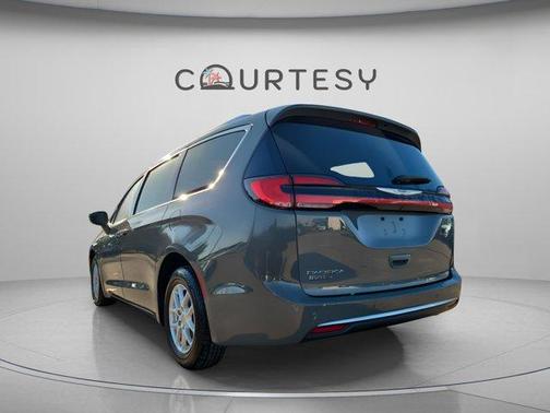 2021 Chrysler Pacifica Touring-L