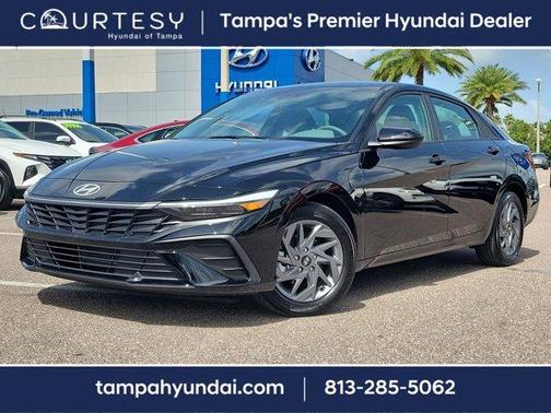 2024 Hyundai ELANTRA SEL
