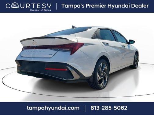 2025 Hyundai ELANTRA HEV SEL Sport