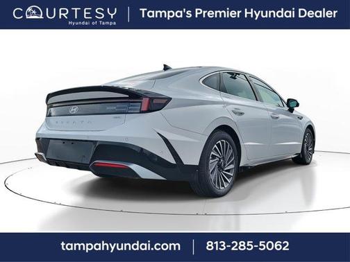 2025 Hyundai SONATA Hybrid Limited