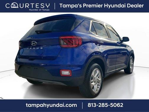 2023 Hyundai VENUE SE