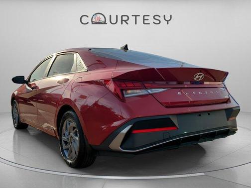 2025 Hyundai ELANTRA HEV Blue