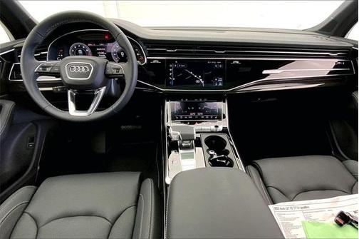 2025 Audi Q7 55 Prestige