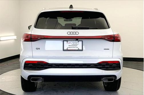 2025 Audi Q5 2.0T quattro Premium