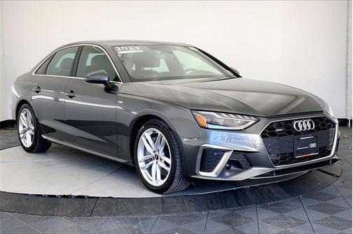 2023 Audi A4 Premium Plus 45 TFSI S line quattro S tronic