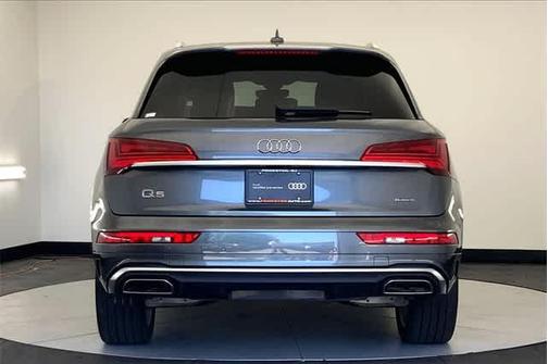 2022 Audi Q5 45 S line Prestige
