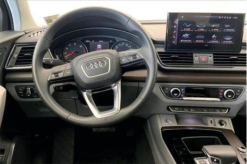 2022 Audi Q5 45 S line quattro Premium