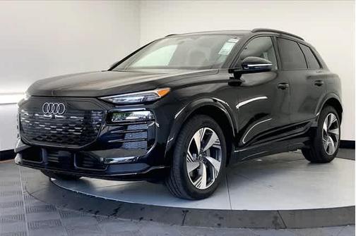 2025 Audi Q6 e-tron Premium
