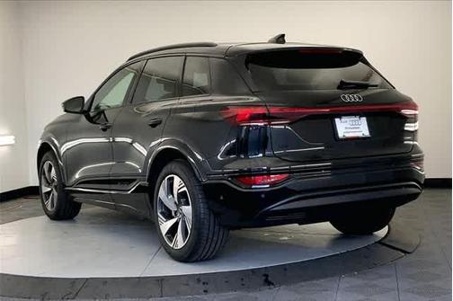 2025 Audi Q6 e-tron Premium