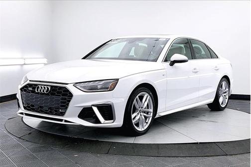 2024 Audi A4 Premium Plus 45 TFSI S line quattro S tronic