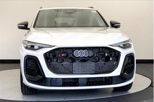 2025 Audi SQ5 3.0T quattro Premium
