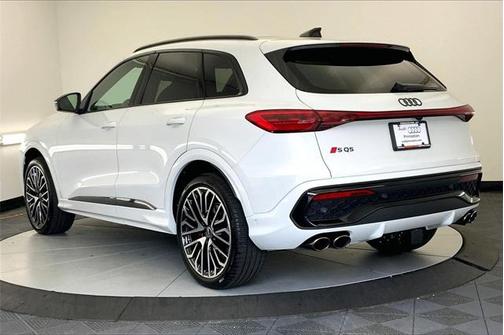 2025 Audi SQ5 3.0T quattro Premium