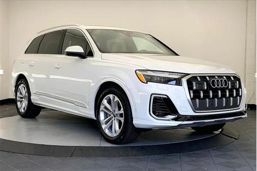 2025 Audi Q7 55 Prestige