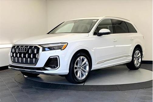 2025 Audi Q7 55 Prestige