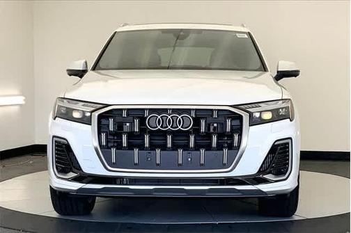 2025 Audi Q7 55 Prestige