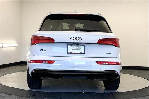 2025 Audi Q5 45 S line quattro Premium