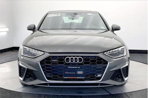 2023 Audi A4 Premium Plus 45 TFSI S line quattro S tronic