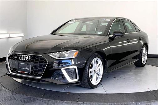 2023 Audi A4 Premium Plus 45 TFSI S line quattro S tronic