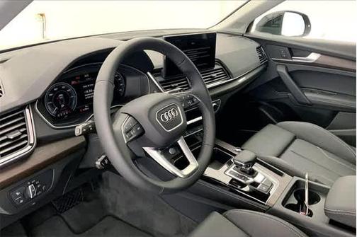 2025 Audi Q5 55 S line quattro Premium
