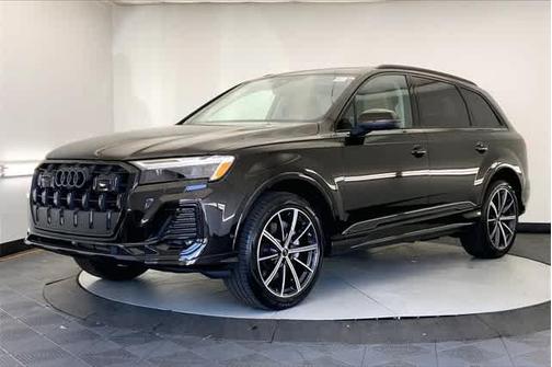 2025 Audi Q7 45 Premium Plus