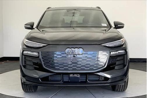 2025 Audi Q6 e-tron Premium