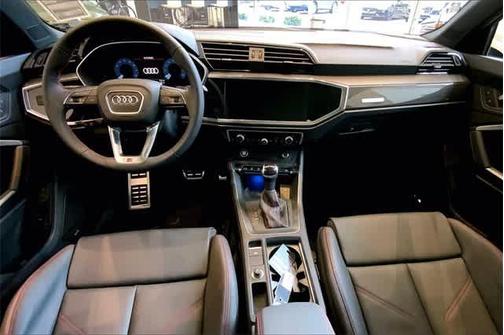 2025 Audi Q3 45 S line Premium