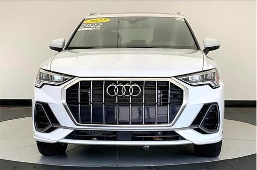 2022 Audi Q3 45 S line Premium