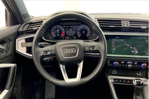 2022 Audi Q3 45 S line Premium