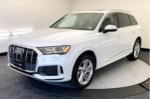 2023 Audi Q7 45 Premium