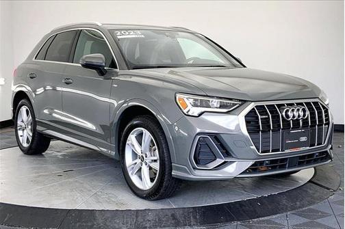 2023 Audi Q3 Premium 45 TFSI S line quattro Tiptronic