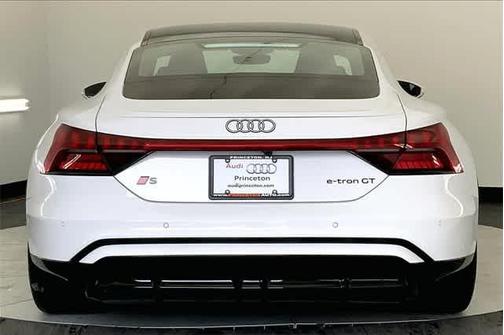 2025 Audi S e-tron GT Premium Plus