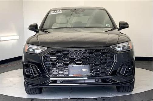 2025 Audi Q5 45 S line quattro Premium