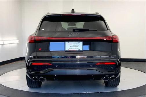 2025 Audi SQ5 3.0T quattro Premium