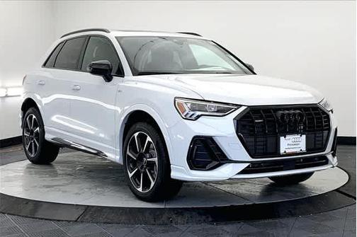 2025 Audi Q3 45 S line Premium