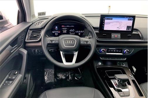 2023 Audi Q5 45 S line quattro Premium