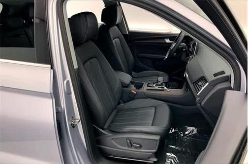 2023 Audi Q5 45 S line quattro Premium