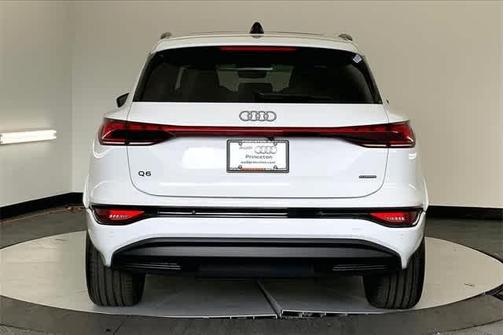 2025 Audi Q6 e-tron Premium
