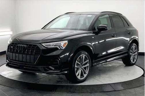 2025 Audi Q3 45 S line Premium