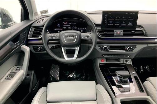2022 Audi Q5 45 S line Prestige
