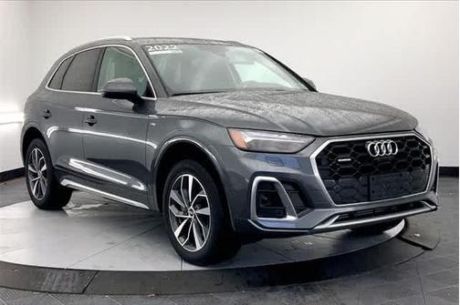2022 Audi Q5 45 S line Prestige