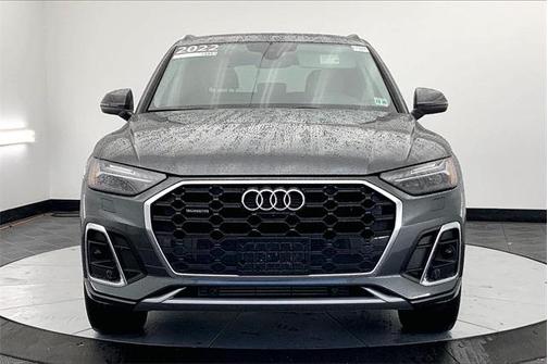 2022 Audi Q5 45 S line Prestige