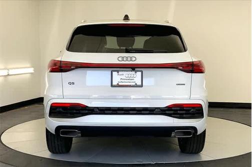 2025 Audi Q5 2.0T quattro Premium