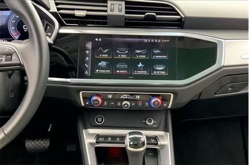 2024 Audi Q3 45 S line Premium
