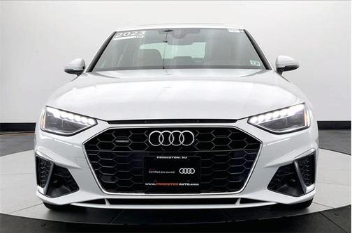 2023 Audi A4 Premium 45 TFSI S line quattro S tronic