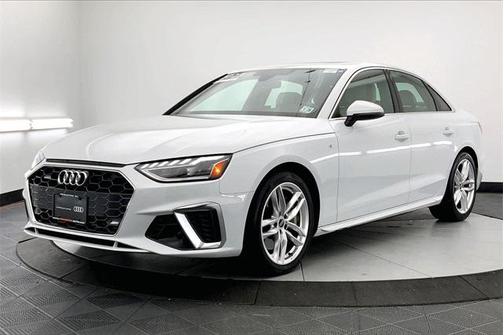 2023 Audi A4 Premium 45 TFSI S line quattro S tronic