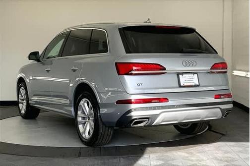 2025 Audi Q7 55 Premium Plus