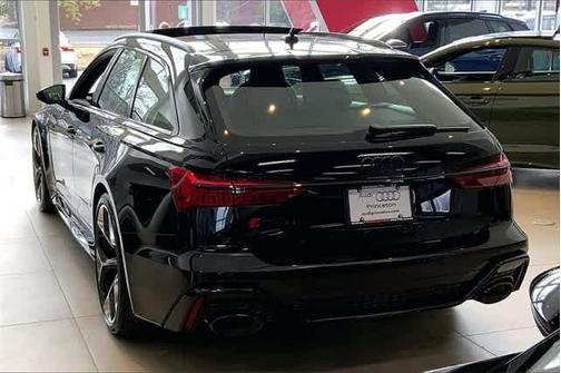 2025 Audi RS 6 Avant 4.0T quattro performance