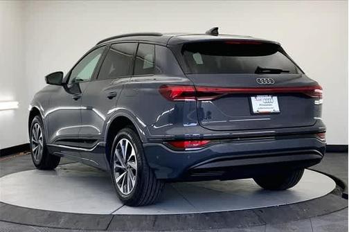 2025 Audi Q6 e-tron Premium