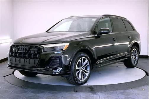 2025 Audi Q7 45 Premium Plus